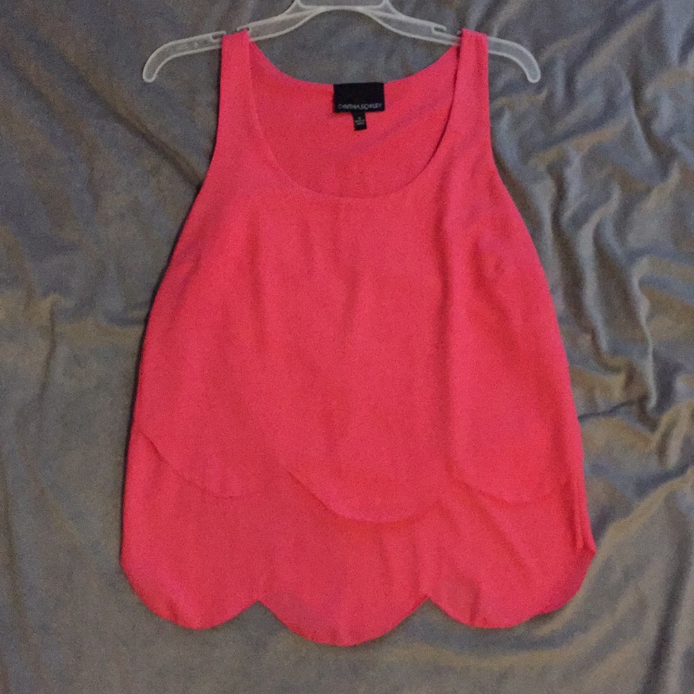 Pink tank